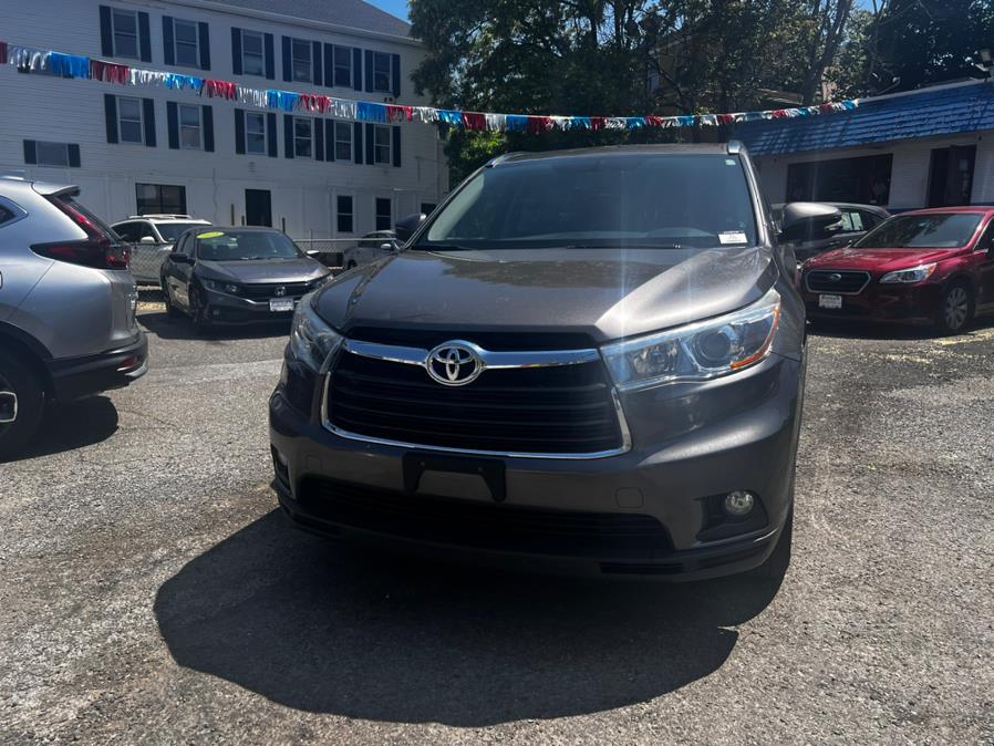 2015 Toyota Highlander AWD 4dr V6 XLE (Natl), available for sale in Worcester, Massachusetts | Sophia's Auto Sales Inc. Worcester, Massachusetts 2015 Toyota Highlander AWD 4dr V6 XLE (Natl), available for sale in Worcester, Massachusetts | Sophia's Auto Sales Inc. Worcester, Massachusetts