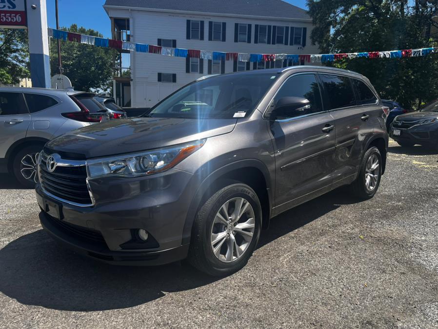2015 Toyota Highlander AWD 4dr V6 XLE (Natl), available for sale in Worcester, Massachusetts | Sophia's Auto Sales Inc. Worcester, Massachusetts 2015 Toyota Highlander AWD 4dr V6 XLE (Natl), available for sale in Worcester, Massachusetts | Sophia's Auto Sales Inc. Worcester, Massachusetts