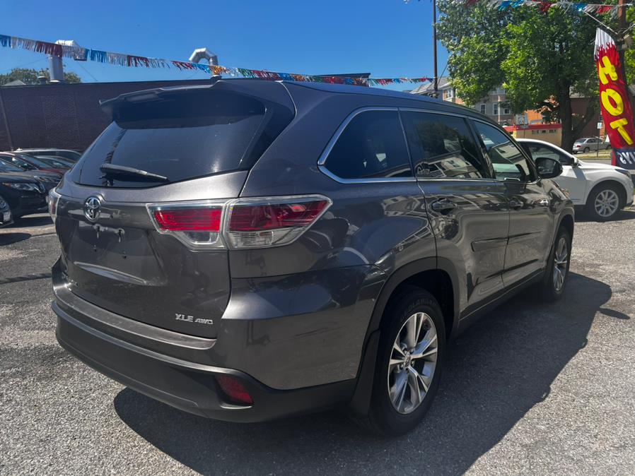 2015 Toyota Highlander AWD 4dr V6 XLE (Natl), available for sale in Worcester, Massachusetts | Sophia's Auto Sales Inc. Worcester, Massachusetts 2015 Toyota Highlander AWD 4dr V6 XLE (Natl), available for sale in Worcester, Massachusetts | Sophia's Auto Sales Inc. Worcester, Massachusetts