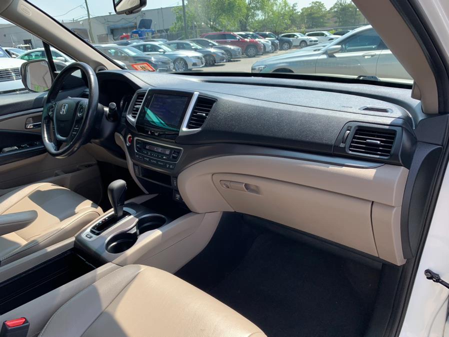 2016 Honda Pilot AWD 4dr EX-L, available for sale in Lodi, New Jersey | European Auto Expo. Lodi, New Jersey 2016 Honda Pilot AWD 4dr EX-L, available for sale in Lodi, New Jersey | European Auto Expo. Lodi, New Jersey