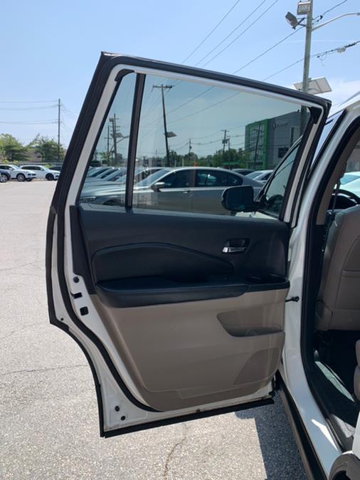 2016 Honda Pilot AWD 4dr EX-L, available for sale in Lodi, New Jersey | European Auto Expo. Lodi, New Jersey 2016 Honda Pilot AWD 4dr EX-L, available for sale in Lodi, New Jersey | European Auto Expo. Lodi, New Jersey