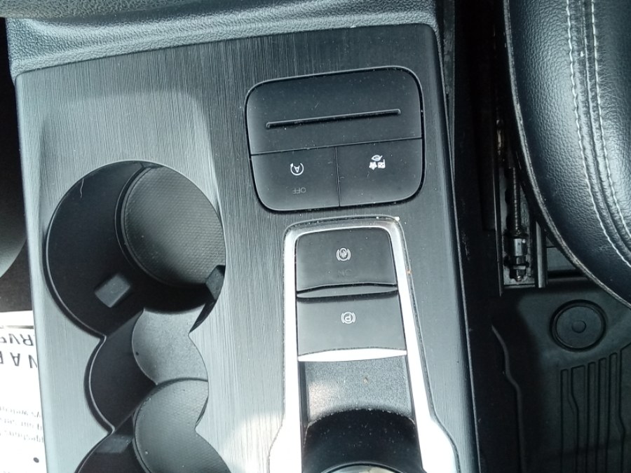 2020 Ford Escape SEL AWD, available for sale in Irvington, New Jersey | NJ Used Cars Center. Irvington, New Jersey 2020 Ford Escape SEL AWD, available for sale in Irvington, New Jersey | NJ Used Cars Center. Irvington, New Jersey