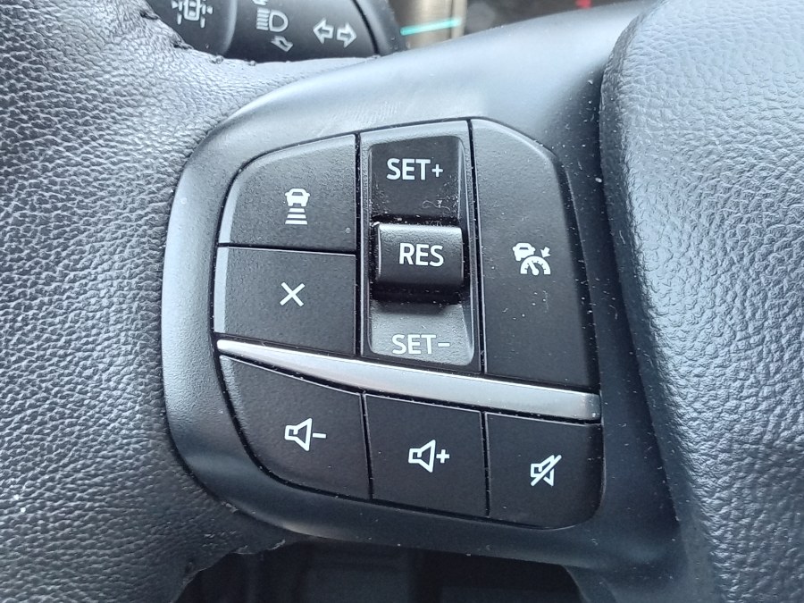 2020 Ford Escape SEL AWD, available for sale in Irvington, New Jersey | NJ Used Cars Center. Irvington, New Jersey 2020 Ford Escape SEL AWD, available for sale in Irvington, New Jersey | NJ Used Cars Center. Irvington, New Jersey