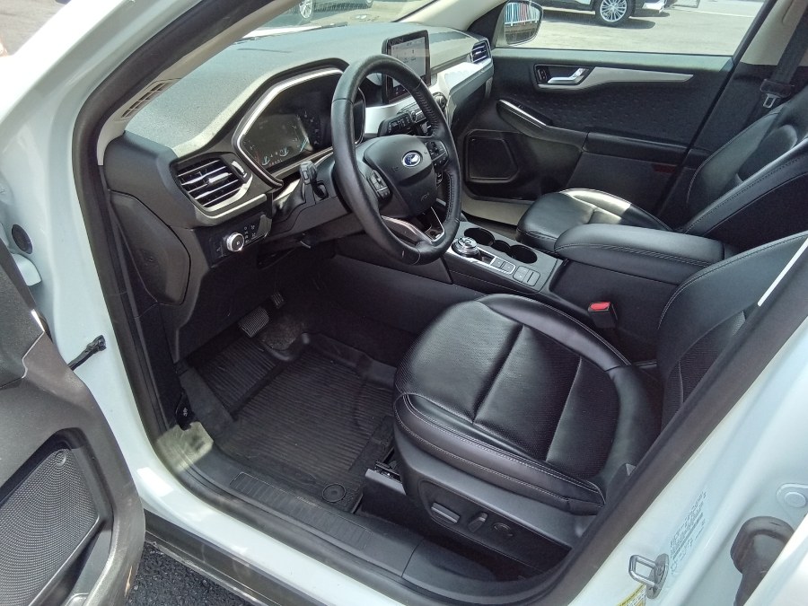 2020 Ford Escape SEL AWD, available for sale in Irvington, New Jersey | NJ Used Cars Center. Irvington, New Jersey 2020 Ford Escape SEL AWD, available for sale in Irvington, New Jersey | NJ Used Cars Center. Irvington, New Jersey