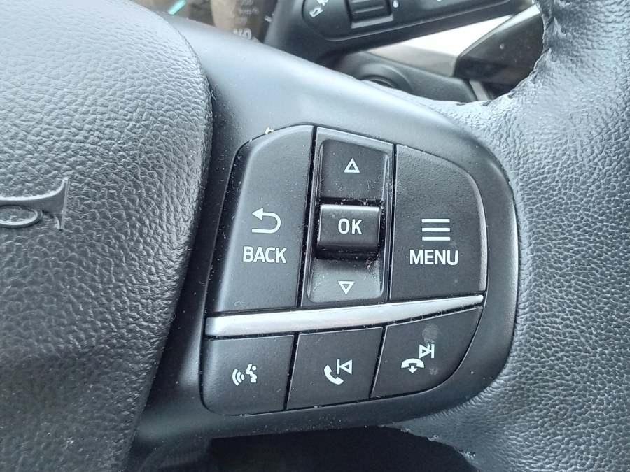 2020 Ford Escape SEL AWD, available for sale in Irvington, New Jersey | NJ Used Cars Center. Irvington, New Jersey 2020 Ford Escape SEL AWD, available for sale in Irvington, New Jersey | NJ Used Cars Center. Irvington, New Jersey