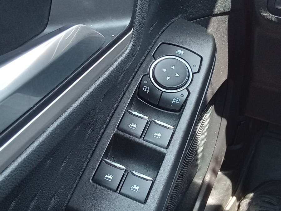 2020 Ford Escape SEL AWD, available for sale in Irvington, New Jersey | NJ Used Cars Center. Irvington, New Jersey 2020 Ford Escape SEL AWD, available for sale in Irvington, New Jersey | NJ Used Cars Center. Irvington, New Jersey
