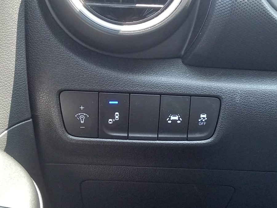 2021 Hyundai Kona SEL Plus Auto AWD, available for sale in Irvington, New Jersey | NJ Used Cars Center. Irvington, New Jersey 2021 Hyundai Kona SEL Plus Auto AWD, available for sale in Irvington, New Jersey | NJ Used Cars Center. Irvington, New Jersey