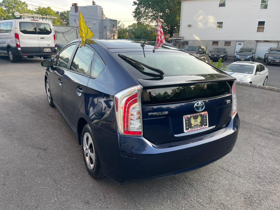 2014 Toyota Prius 5dr HB Two (Natl), available for sale in Irvington, New Jersey | Elis Motors Corp. Irvington, New Jersey 2014 Toyota Prius 5dr HB Two (Natl), available for sale in Irvington, New Jersey | Elis Motors Corp. Irvington, New Jersey