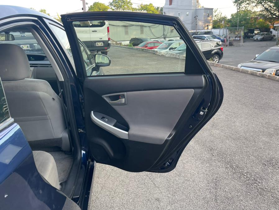 2014 Toyota Prius 5dr HB Two (Natl), available for sale in Irvington, New Jersey | Elis Motors Corp. Irvington, New Jersey 2014 Toyota Prius 5dr HB Two (Natl), available for sale in Irvington, New Jersey | Elis Motors Corp. Irvington, New Jersey