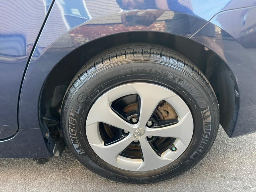 2014 Toyota Prius 5dr HB Two (Natl), available for sale in Irvington, New Jersey | Elis Motors Corp. Irvington, New Jersey 2014 Toyota Prius 5dr HB Two (Natl), available for sale in Irvington, New Jersey | Elis Motors Corp. Irvington, New Jersey