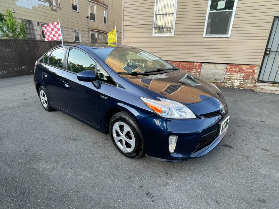 2014 Toyota Prius 5dr HB Two (Natl), available for sale in Irvington, New Jersey | Elis Motors Corp. Irvington, New Jersey 2014 Toyota Prius 5dr HB Two (Natl), available for sale in Irvington, New Jersey | Elis Motors Corp. Irvington, New Jersey