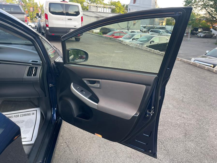 2014 Toyota Prius 5dr HB Two (Natl), available for sale in Irvington, New Jersey | Elis Motors Corp. Irvington, New Jersey 2014 Toyota Prius 5dr HB Two (Natl), available for sale in Irvington, New Jersey | Elis Motors Corp. Irvington, New Jersey