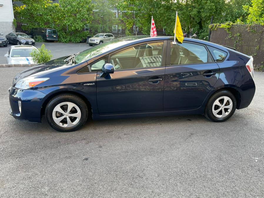 2014 Toyota Prius 5dr HB Two (Natl), available for sale in Irvington, New Jersey | Elis Motors Corp. Irvington, New Jersey 2014 Toyota Prius 5dr HB Two (Natl), available for sale in Irvington, New Jersey | Elis Motors Corp. Irvington, New Jersey