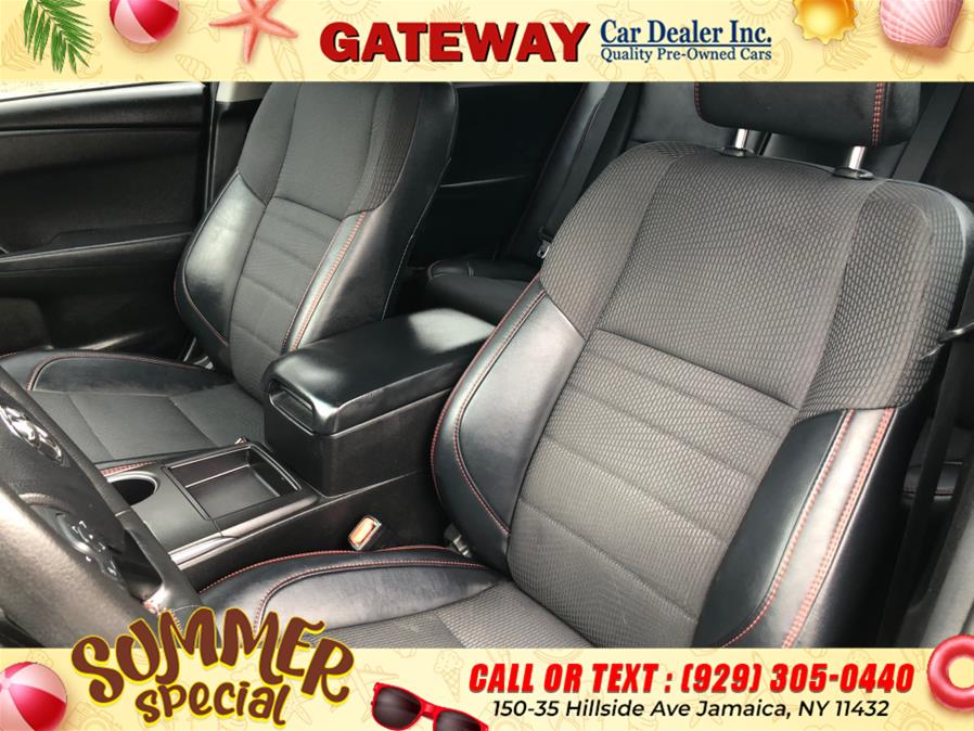 2017 Toyota Camry SE Automatic (Natl), available for sale in Jamaica, New York | Gateway Car Dealer Inc. Jamaica, New York 2017 Toyota Camry SE Automatic (Natl), available for sale in Jamaica, New York | Gateway Car Dealer Inc. Jamaica, New York