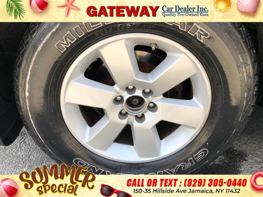 2011 Nissan Pathfinder 4WD 4dr V6 SV, available for sale in Jamaica, New York | Gateway Car Dealer Inc. Jamaica, New York 2011 Nissan Pathfinder 4WD 4dr V6 SV, available for sale in Jamaica, New York | Gateway Car Dealer Inc. Jamaica, New York