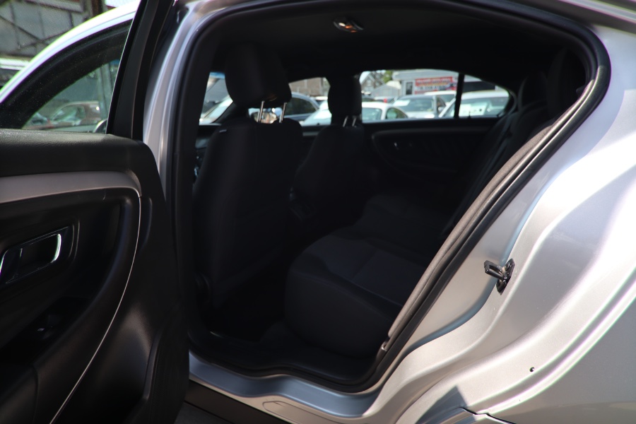 2016 Ford Taurus 4dr Sdn SEL FWD, available for sale in Jamaica, New York | Hillside Auto Mall Inc.. Jamaica, New York 2016 Ford Taurus 4dr Sdn SEL FWD, available for sale in Jamaica, New York | Hillside Auto Mall Inc.. Jamaica, New York