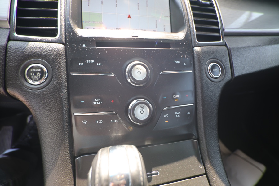 2016 Ford Taurus 4dr Sdn SEL FWD, available for sale in Jamaica, New York | Hillside Auto Mall Inc.. Jamaica, New York 2016 Ford Taurus 4dr Sdn SEL FWD, available for sale in Jamaica, New York | Hillside Auto Mall Inc.. Jamaica, New York