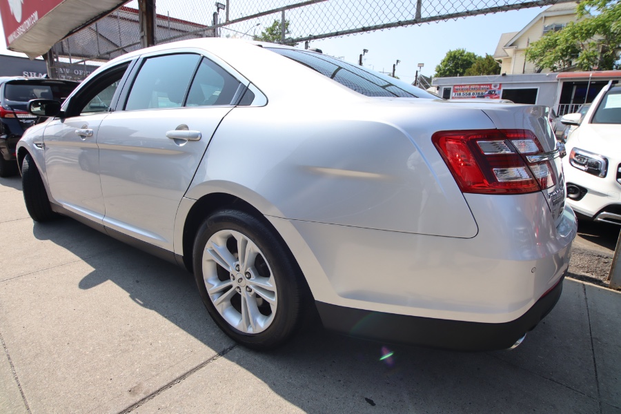2016 Ford Taurus 4dr Sdn SEL FWD, available for sale in Jamaica, New York | Hillside Auto Mall Inc.. Jamaica, New York 2016 Ford Taurus 4dr Sdn SEL FWD, available for sale in Jamaica, New York | Hillside Auto Mall Inc.. Jamaica, New York