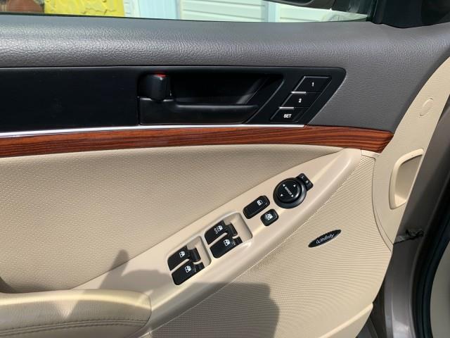 2011 Hyundai Veracruz Limited, available for sale in Forestville, Maryland | Valentine Motor Company. Forestville, Maryland 2011 Hyundai Veracruz Limited, available for sale in Forestville, Maryland | Valentine Motor Company. Forestville, Maryland