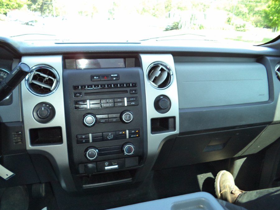 2013 Ford F-150 XLT 4X4 8 FT BED, available for sale in Berlin, Connecticut | International Motorcars llc. Berlin, Connecticut 2013 Ford F-150 XLT 4X4 8 FT BED, available for sale in Berlin, Connecticut | International Motorcars llc. Berlin, Connecticut