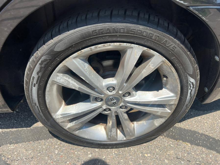 2011 Lincoln MKZ 4dr Sdn AWD, available for sale in Waterbury, Connecticut | Platinum Auto Care. Waterbury, Connecticut 2011 Lincoln MKZ 4dr Sdn AWD, available for sale in Waterbury, Connecticut | Platinum Auto Care. Waterbury, Connecticut
