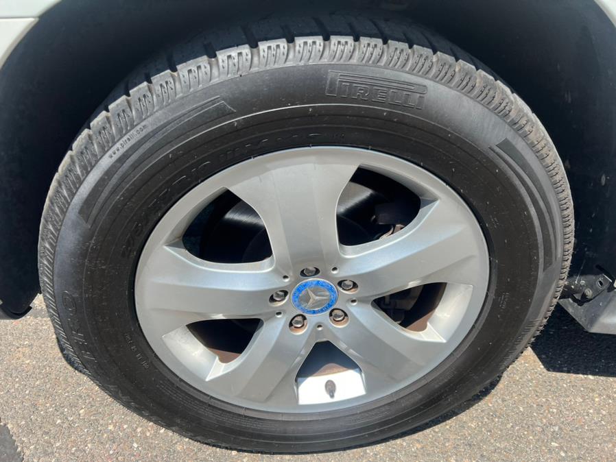 2011 Mercedes-Benz GL-Class 4MATIC 4dr GL 450, available for sale in Waterbury, Connecticut | Platinum Auto Care. Waterbury, Connecticut 2011 Mercedes-Benz GL-Class 4MATIC 4dr GL 450, available for sale in Waterbury, Connecticut | Platinum Auto Care. Waterbury, Connecticut