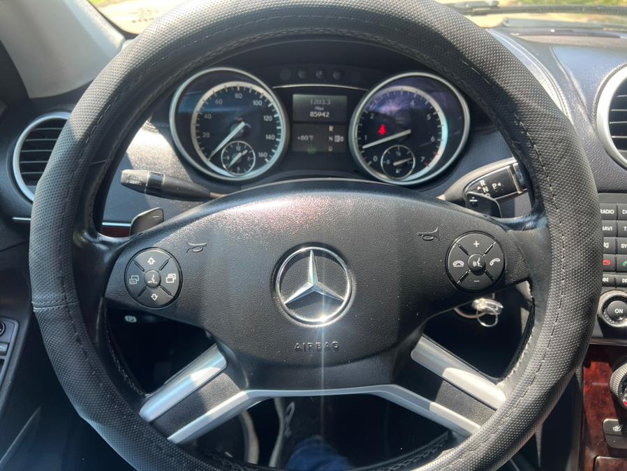 2011 Mercedes-Benz GL-Class 4MATIC 4dr GL 450, available for sale in Waterbury, Connecticut | Platinum Auto Care. Waterbury, Connecticut 2011 Mercedes-Benz GL-Class 4MATIC 4dr GL 450, available for sale in Waterbury, Connecticut | Platinum Auto Care. Waterbury, Connecticut