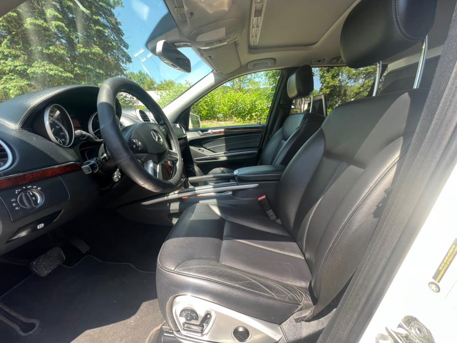 2011 Mercedes-Benz GL-Class 4MATIC 4dr GL 450, available for sale in Waterbury, Connecticut | Platinum Auto Care. Waterbury, Connecticut 2011 Mercedes-Benz GL-Class 4MATIC 4dr GL 450, available for sale in Waterbury, Connecticut | Platinum Auto Care. Waterbury, Connecticut