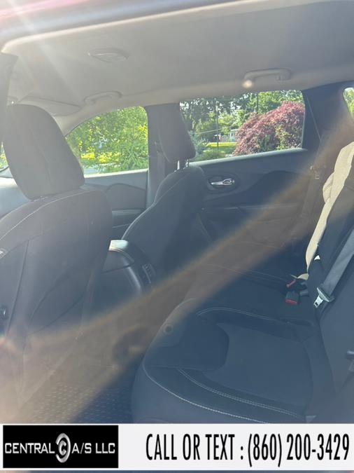 2015 Jeep Cherokee 4WD 4dr Latitude, available for sale in East Windsor, Connecticut | Central A/S LLC. East Windsor, Connecticut 2015 Jeep Cherokee 4WD 4dr Latitude, available for sale in East Windsor, Connecticut | Central A/S LLC. East Windsor, Connecticut