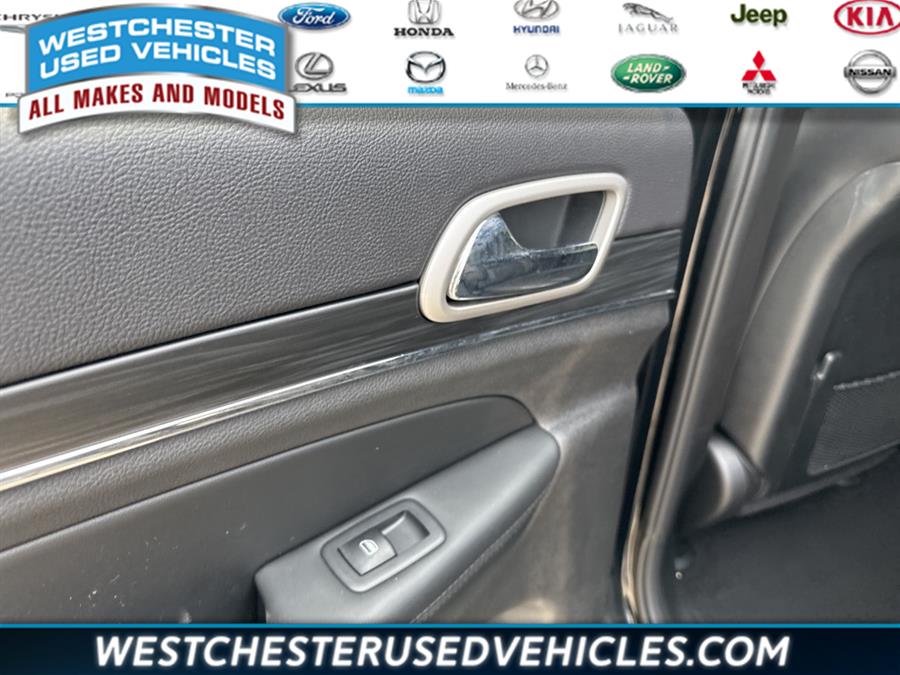 2020 Jeep Grand Cherokee Limited, available for sale in White Plains, New York | Westchester Used Vehicles. White Plains, New York 2020 Jeep Grand Cherokee Limited, available for sale in White Plains, New York | Westchester Used Vehicles. White Plains, New York