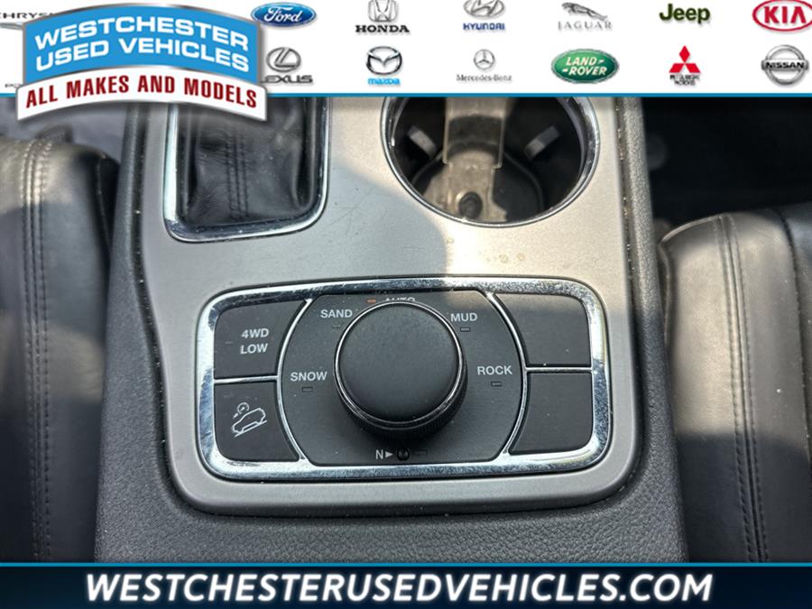 2020 Jeep Grand Cherokee Limited, available for sale in White Plains, New York | Westchester Used Vehicles. White Plains, New York 2020 Jeep Grand Cherokee Limited, available for sale in White Plains, New York | Westchester Used Vehicles. White Plains, New York