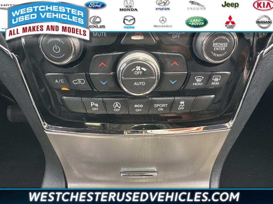 2020 Jeep Grand Cherokee Limited, available for sale in White Plains, New York | Westchester Used Vehicles. White Plains, New York 2020 Jeep Grand Cherokee Limited, available for sale in White Plains, New York | Westchester Used Vehicles. White Plains, New York