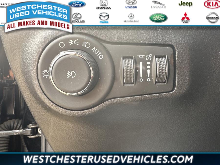 2020 Jeep Compass Latitude, available for sale in White Plains, New York | Westchester Used Vehicles. White Plains, New York 2020 Jeep Compass Latitude, available for sale in White Plains, New York | Westchester Used Vehicles. White Plains, New York