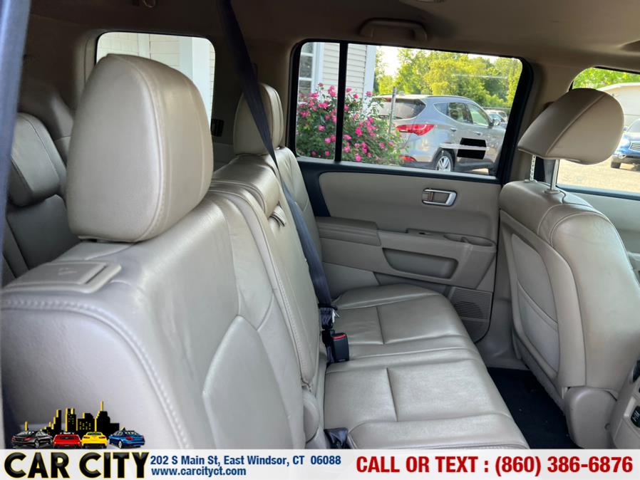 2012 Honda Pilot 4WD 4dr EX-L, available for sale in East Windsor, Connecticut | Car City LLC. East Windsor, Connecticut 2012 Honda Pilot 4WD 4dr EX-L, available for sale in East Windsor, Connecticut | Car City LLC. East Windsor, Connecticut