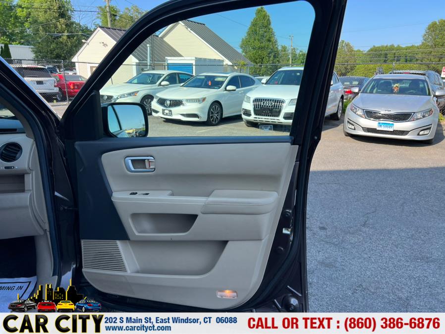2012 Honda Pilot 4WD 4dr EX-L, available for sale in East Windsor, Connecticut | Car City LLC. East Windsor, Connecticut 2012 Honda Pilot 4WD 4dr EX-L, available for sale in East Windsor, Connecticut | Car City LLC. East Windsor, Connecticut