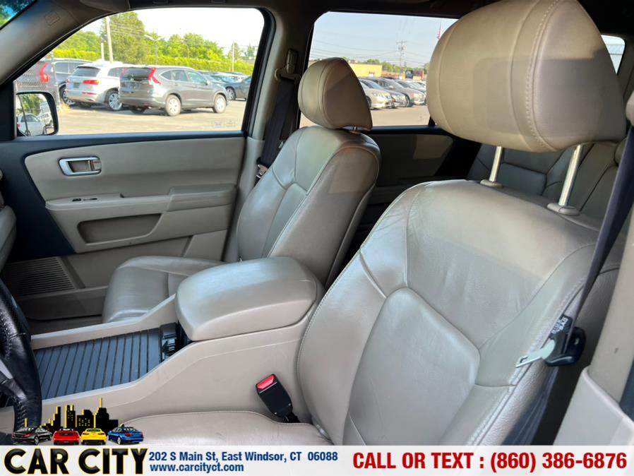 2012 Honda Pilot 4WD 4dr EX-L, available for sale in East Windsor, Connecticut | Car City LLC. East Windsor, Connecticut 2012 Honda Pilot 4WD 4dr EX-L, available for sale in East Windsor, Connecticut | Car City LLC. East Windsor, Connecticut