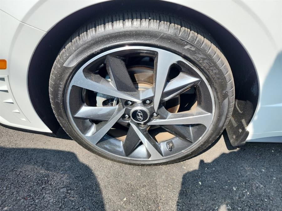 2021 Hyundai Sonata SEL Plus 1.6T, available for sale in Islip, New York | L.I. Auto Gallery. Islip, New York 2021 Hyundai Sonata SEL Plus 1.6T, available for sale in Islip, New York | L.I. Auto Gallery. Islip, New York