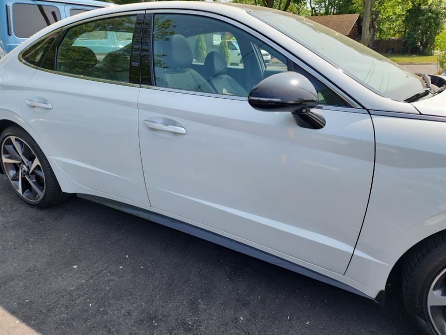 2021 Hyundai Sonata SEL Plus 1.6T, available for sale in Islip, New York | L.I. Auto Gallery. Islip, New York 2021 Hyundai Sonata SEL Plus 1.6T, available for sale in Islip, New York | L.I. Auto Gallery. Islip, New York