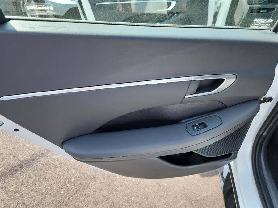 2021 Hyundai Sonata SEL Plus 1.6T, available for sale in Islip, New York | L.I. Auto Gallery. Islip, New York 2021 Hyundai Sonata SEL Plus 1.6T, available for sale in Islip, New York | L.I. Auto Gallery. Islip, New York