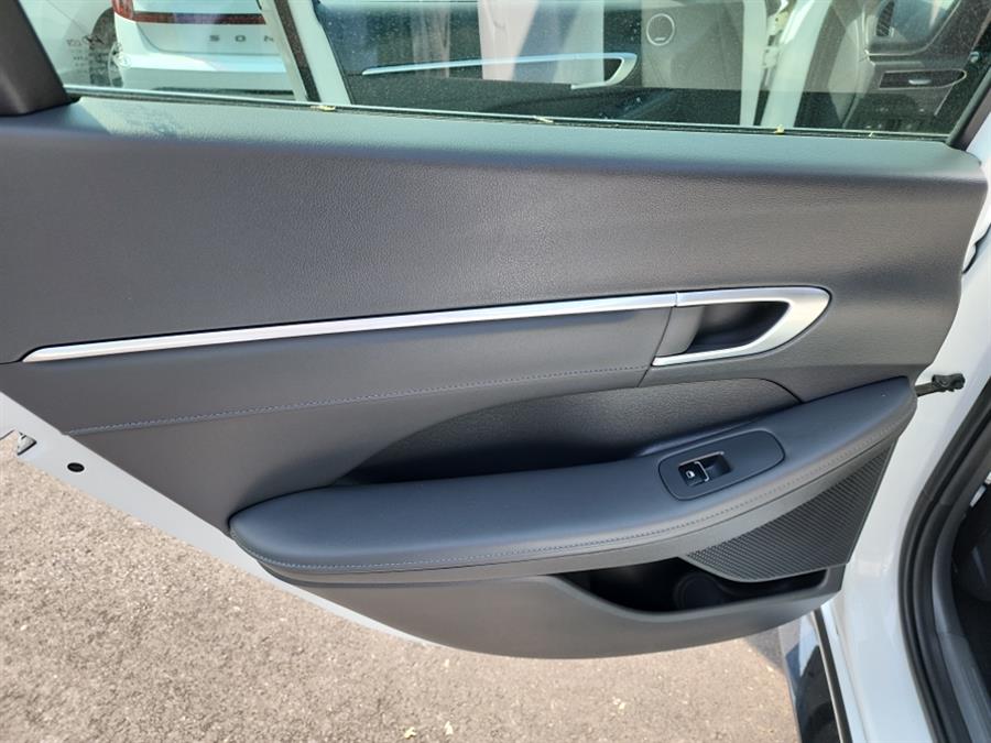 2020 Hyundai Sonata Limited 1.6T, available for sale in Islip, New York | L.I. Auto Gallery. Islip, New York 2020 Hyundai Sonata Limited 1.6T, available for sale in Islip, New York | L.I. Auto Gallery. Islip, New York