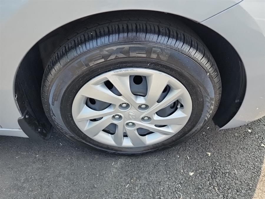 2020 Hyundai Elantra SE IVT SULEV, available for sale in Islip, New York | L.I. Auto Gallery. Islip, New York 2020 Hyundai Elantra SE IVT SULEV, available for sale in Islip, New York | L.I. Auto Gallery. Islip, New York