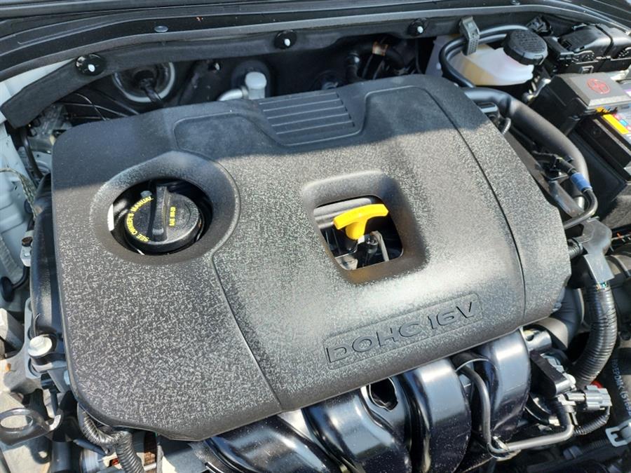 2020 Hyundai Elantra SE IVT SULEV, available for sale in Islip, New York | L.I. Auto Gallery. Islip, New York 2020 Hyundai Elantra SE IVT SULEV, available for sale in Islip, New York | L.I. Auto Gallery. Islip, New York