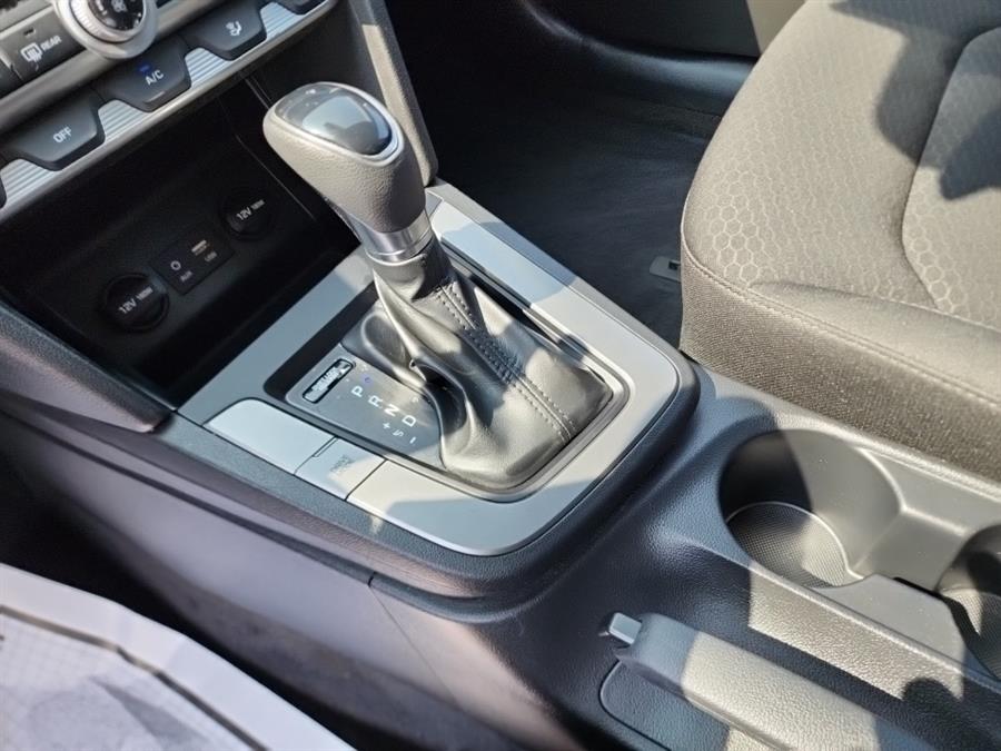 2020 Hyundai Elantra SE IVT SULEV, available for sale in Islip, New York | L.I. Auto Gallery. Islip, New York 2020 Hyundai Elantra SE IVT SULEV, available for sale in Islip, New York | L.I. Auto Gallery. Islip, New York