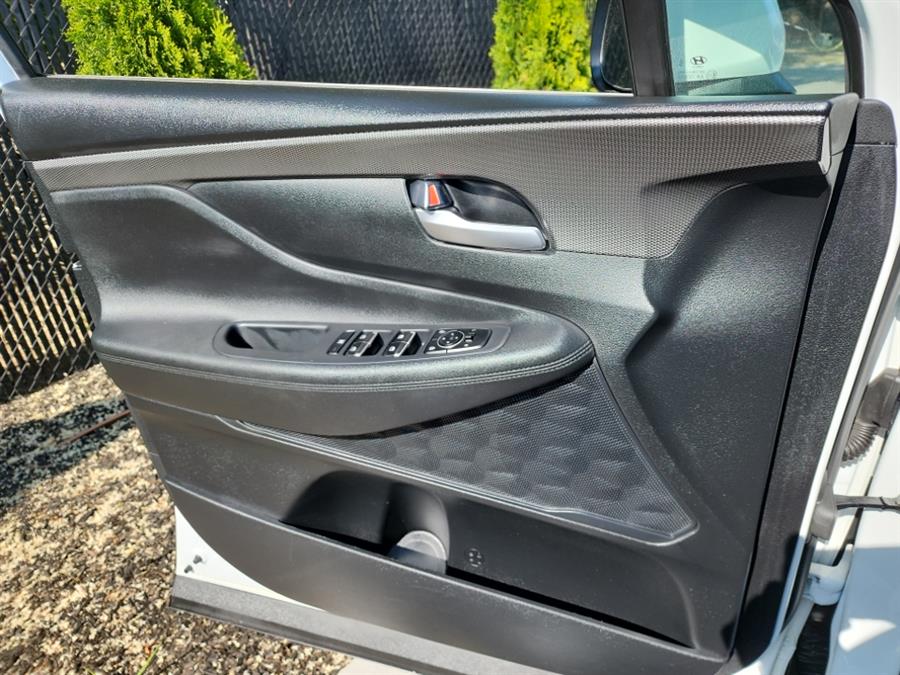 2020 Hyundai Santa Fe SE 2.4L Auto FWD w/SULEV, available for sale in Islip, New York | L.I. Auto Gallery. Islip, New York 2020 Hyundai Santa Fe SE 2.4L Auto FWD w/SULEV, available for sale in Islip, New York | L.I. Auto Gallery. Islip, New York