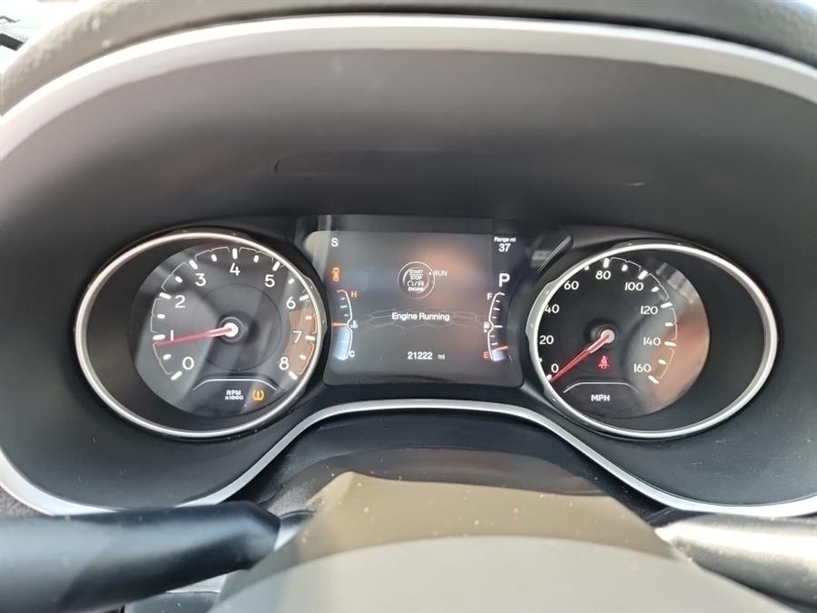 2020 Jeep Compass Latitude 4x4, available for sale in Islip, New York | L.I. Auto Gallery. Islip, New York 2020 Jeep Compass Latitude 4x4, available for sale in Islip, New York | L.I. Auto Gallery. Islip, New York