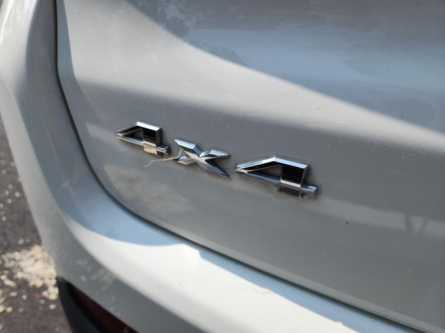 2020 Jeep Compass Latitude 4x4, available for sale in Islip, New York | L.I. Auto Gallery. Islip, New York 2020 Jeep Compass Latitude 4x4, available for sale in Islip, New York | L.I. Auto Gallery. Islip, New York