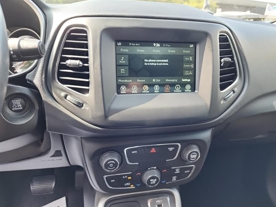 2020 Jeep Compass Latitude 4x4, available for sale in Islip, New York | L.I. Auto Gallery. Islip, New York 2020 Jeep Compass Latitude 4x4, available for sale in Islip, New York | L.I. Auto Gallery. Islip, New York