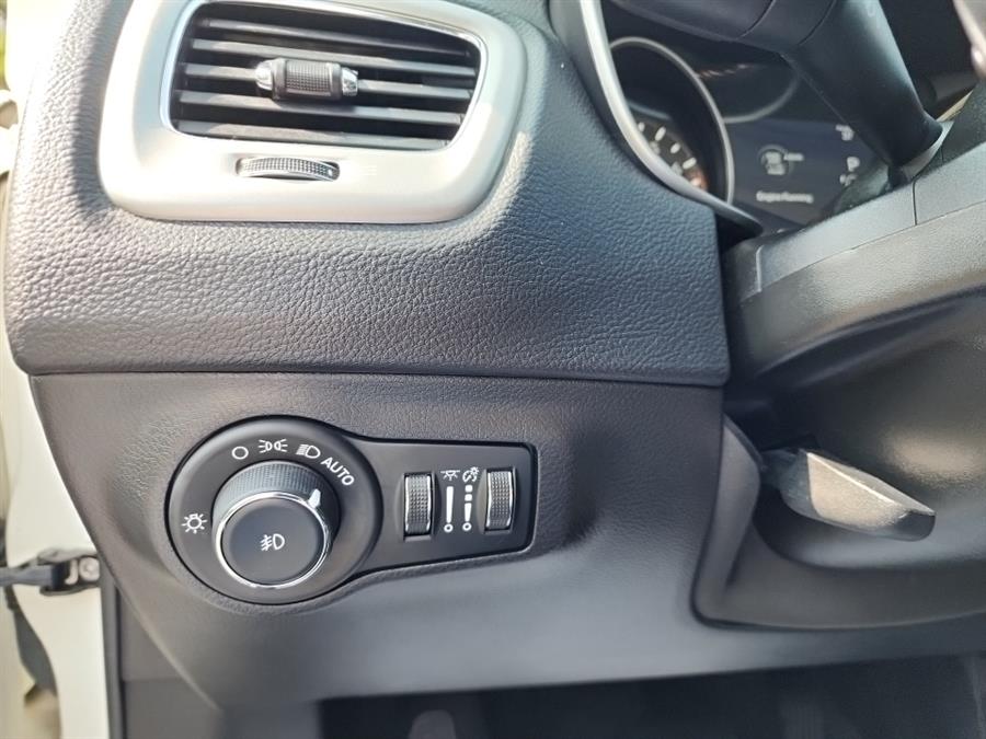 2020 Jeep Compass Latitude 4x4, available for sale in Islip, New York | L.I. Auto Gallery. Islip, New York 2020 Jeep Compass Latitude 4x4, available for sale in Islip, New York | L.I. Auto Gallery. Islip, New York