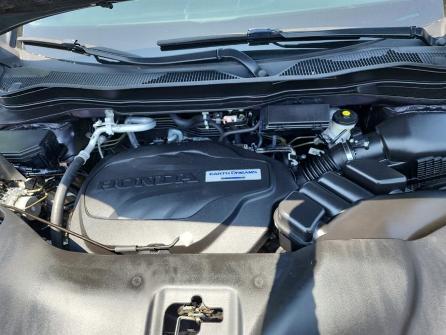 2020 Honda Pilot EX-L AWD, available for sale in Islip, New York | L.I. Auto Gallery. Islip, New York 2020 Honda Pilot EX-L AWD, available for sale in Islip, New York | L.I. Auto Gallery. Islip, New York