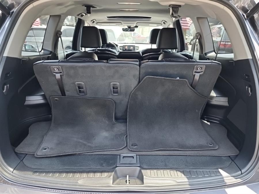 2020 Honda Pilot EX-L AWD, available for sale in Islip, New York | L.I. Auto Gallery. Islip, New York 2020 Honda Pilot EX-L AWD, available for sale in Islip, New York | L.I. Auto Gallery. Islip, New York